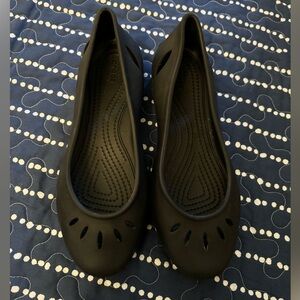 NWOT: CROCS Kelli Women’s Black Ballet Flat Shoes: Size 7W